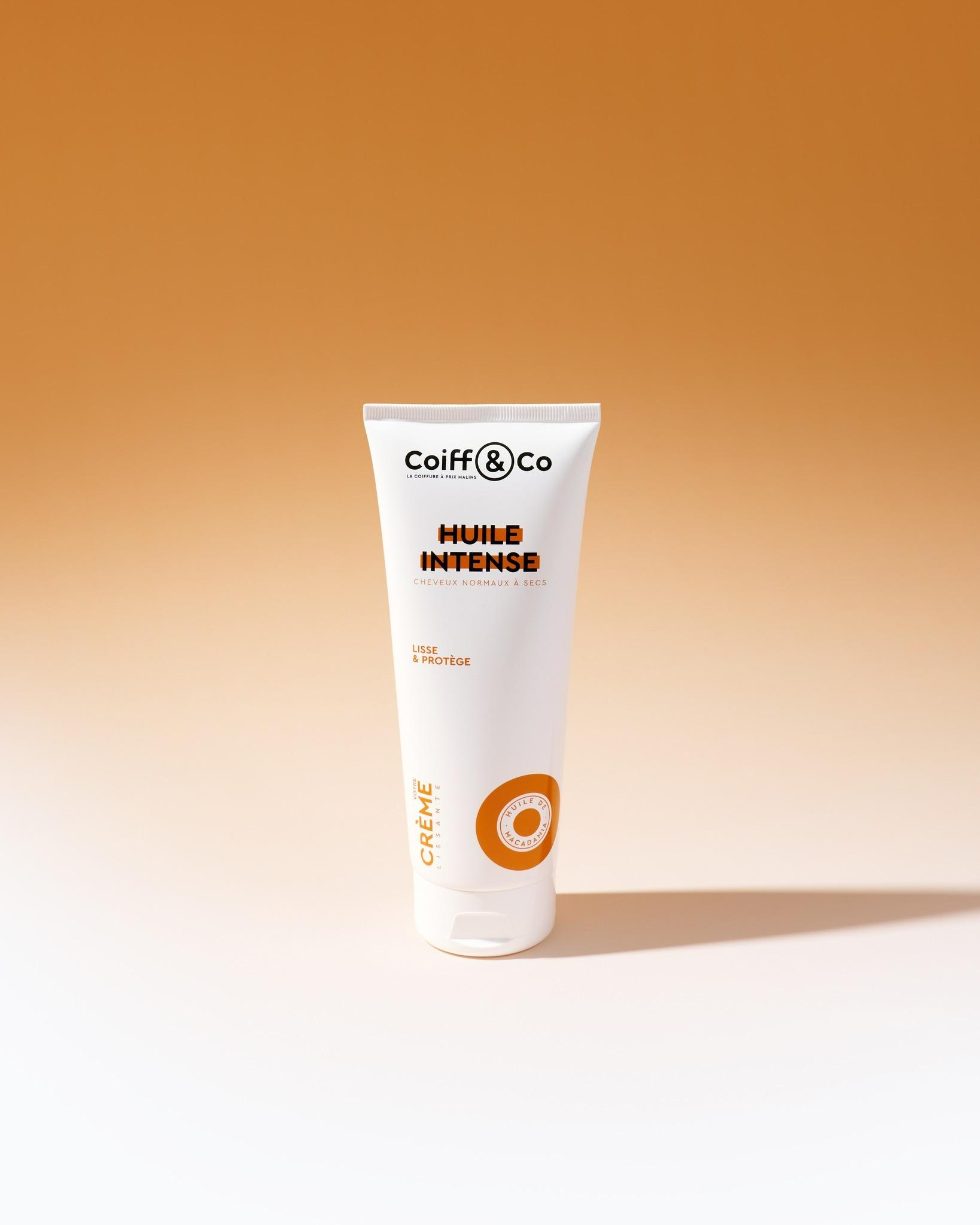 ✨ Découvrez notre Crème Huile Intense ✨

Une crème lissante qui protège également la fibre capillaire et révèle une brillance miroir dès la première application

 💆‍♀️💫À tester pour des cheveux doux, souples et éclatants ! 🌿🧴