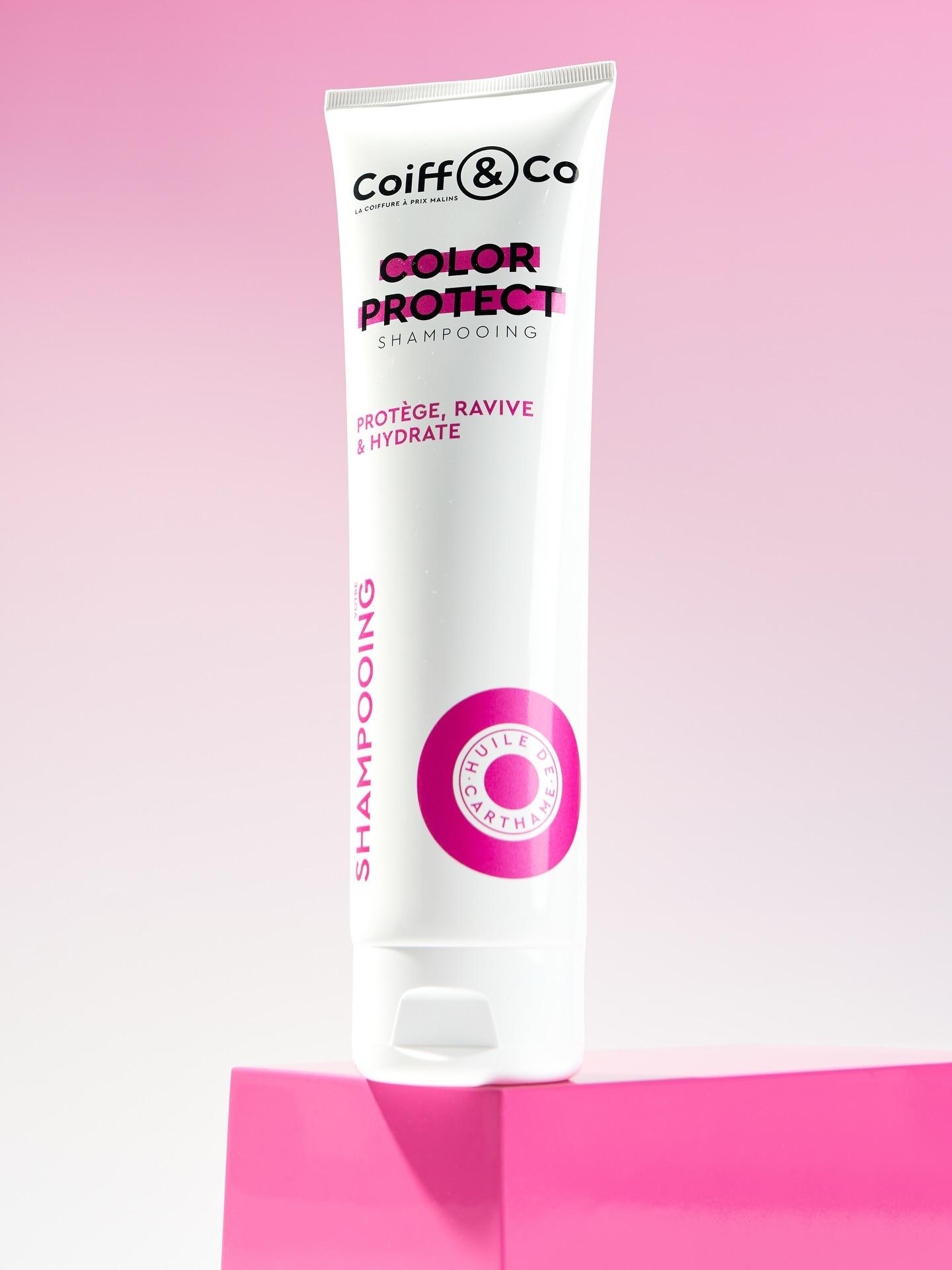 🎨 Sublimez votre couleur, jour après jour
✨ Découvrez notre gamme Color Protect :

​🫧​Shampooing : nettoie en douceur tout en préservant l’intensité de la couleur.
🧴​ Masque : hydrate et nourrit pour des cheveux doux et éclatants.

Enrichie en protéines de blé, cette routine professionnelle renforce la fibre capillaire et prolonge l’éclat de votre couleur.

📍 Disponible dans tous nos salons Coiff&Co.