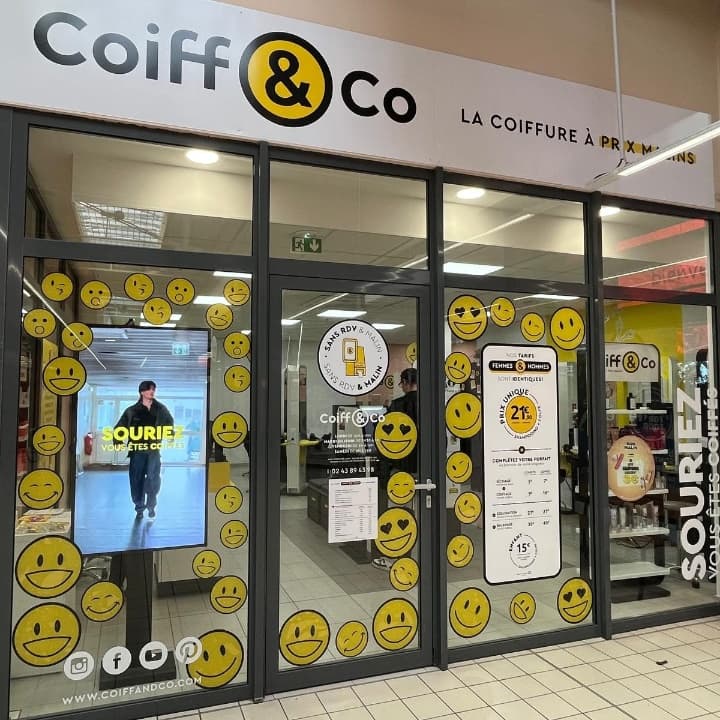 VITRINE